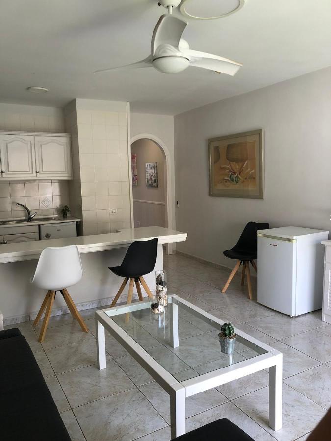 Apartamento De 1 Dormitorio En Victoria Court 2 Los Cristianos. Лос-Крістіанос Екстер'єр фото